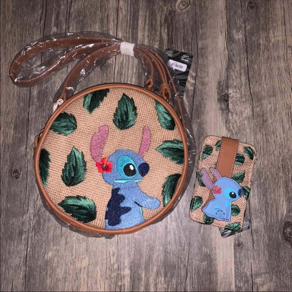 Loungefly Stitch Floral Basket Crossbody Bag/Cardh